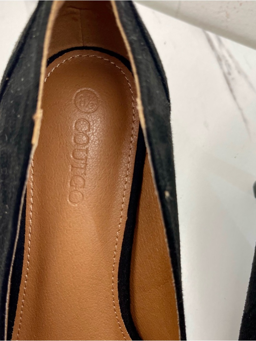 Elegant Black Pointed-Toe Suede & Patent Mid-Heel Pumps Size 8.5M - Picture 9 of 13